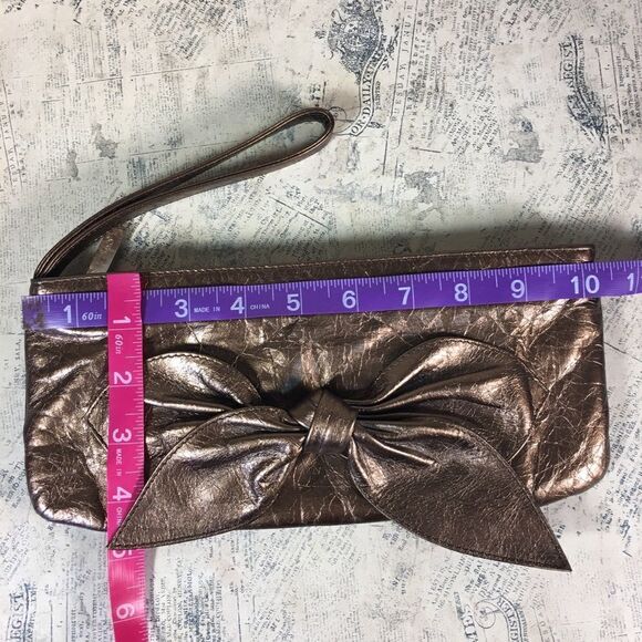 HOBO  Bronze bow top zip wristlet - Picture 11 of 11